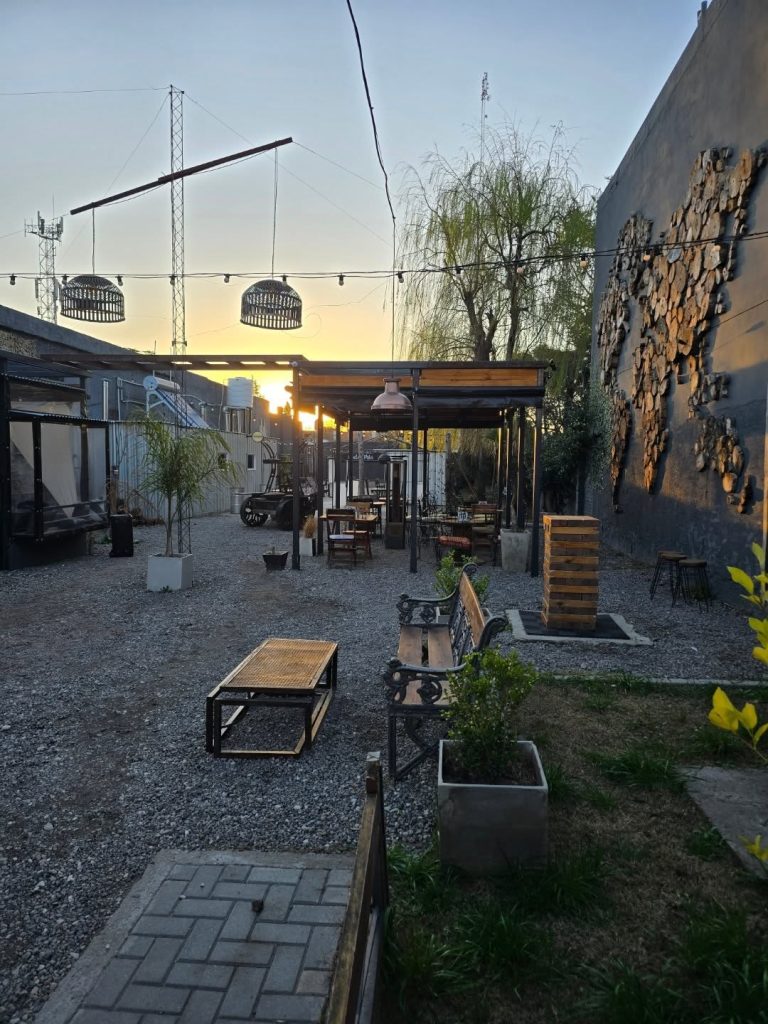 537195521_17977293470881135_4808711054831257684_n-1